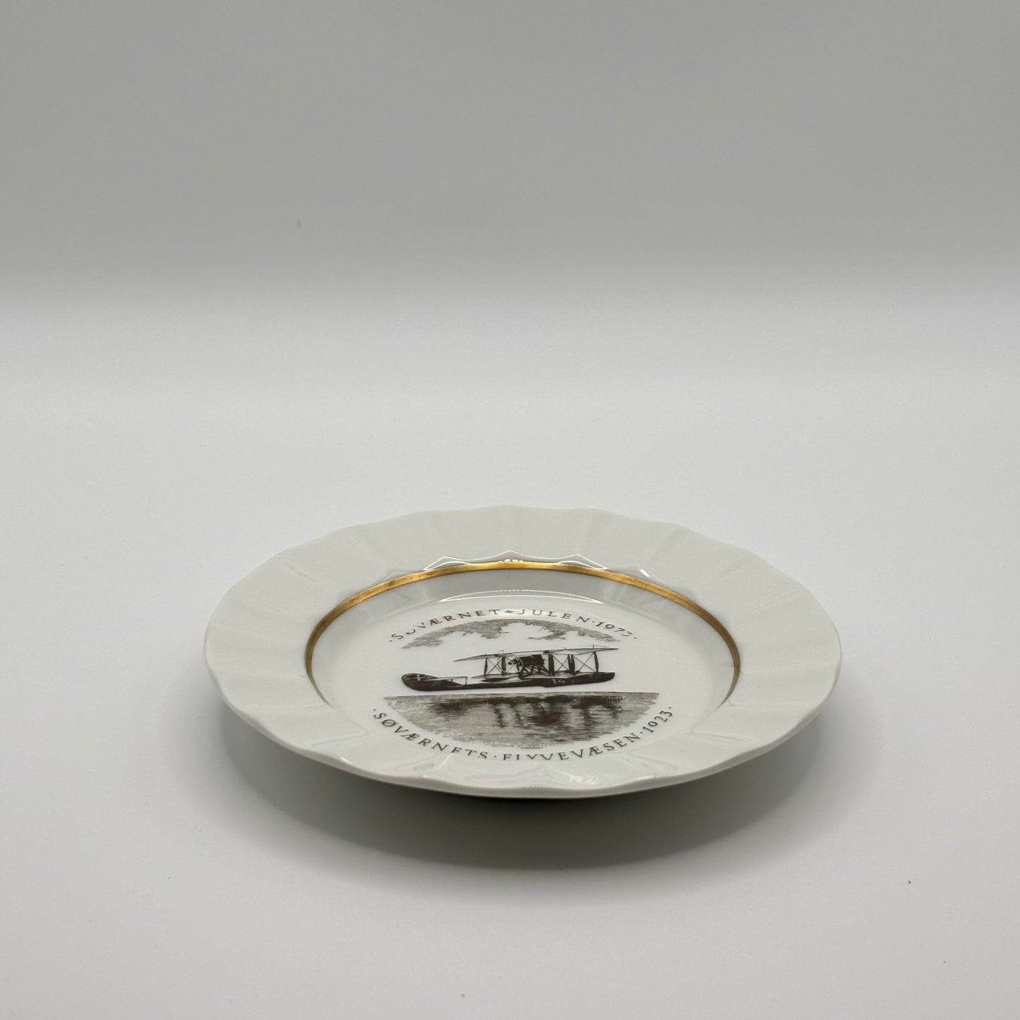 Royal Copenhagen Danish Naval Aviation Plate 1973 | Søværnet Porcelain Dish