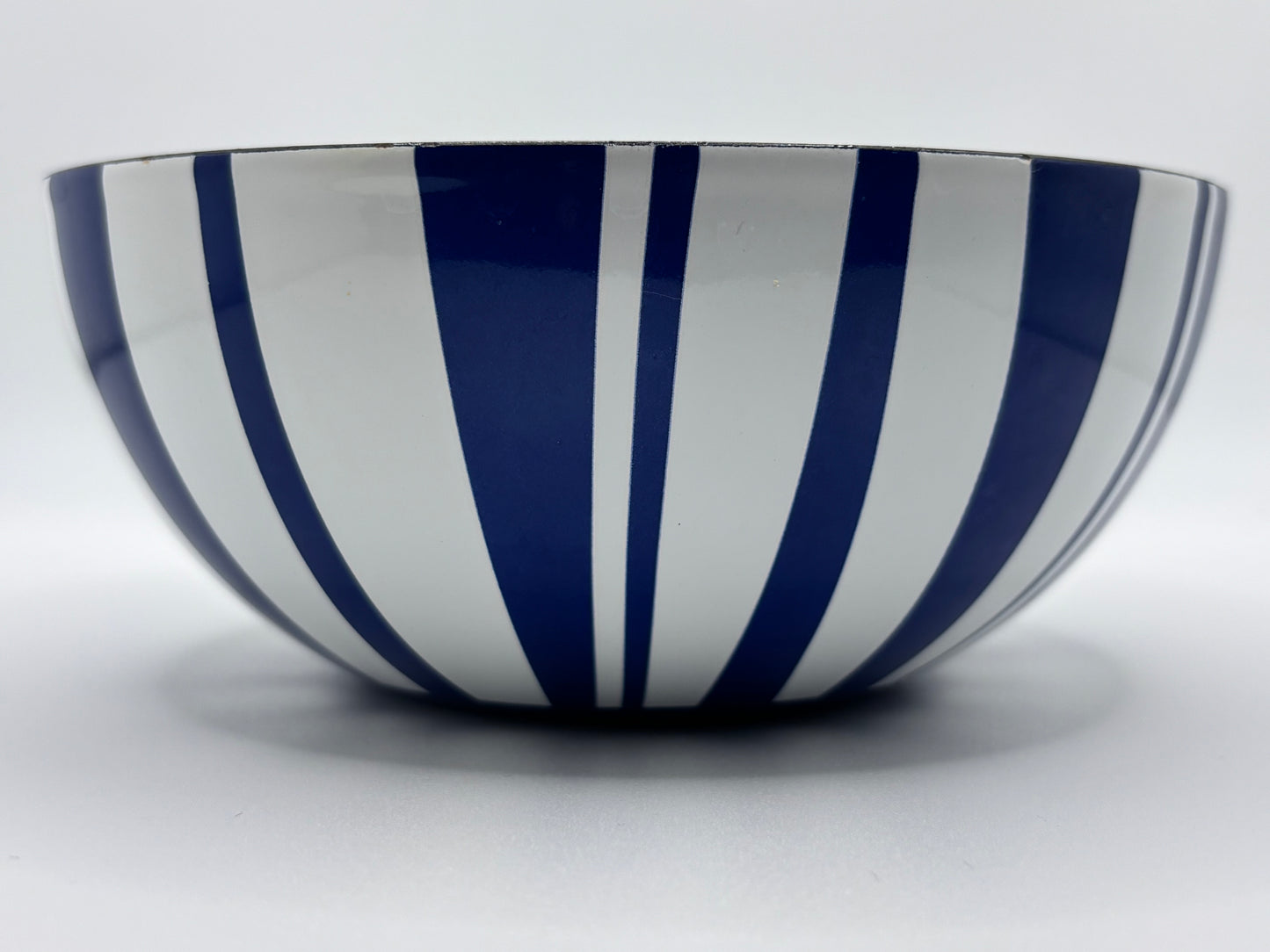 Cathrineholm Enamel Bowl, Navy Stripe